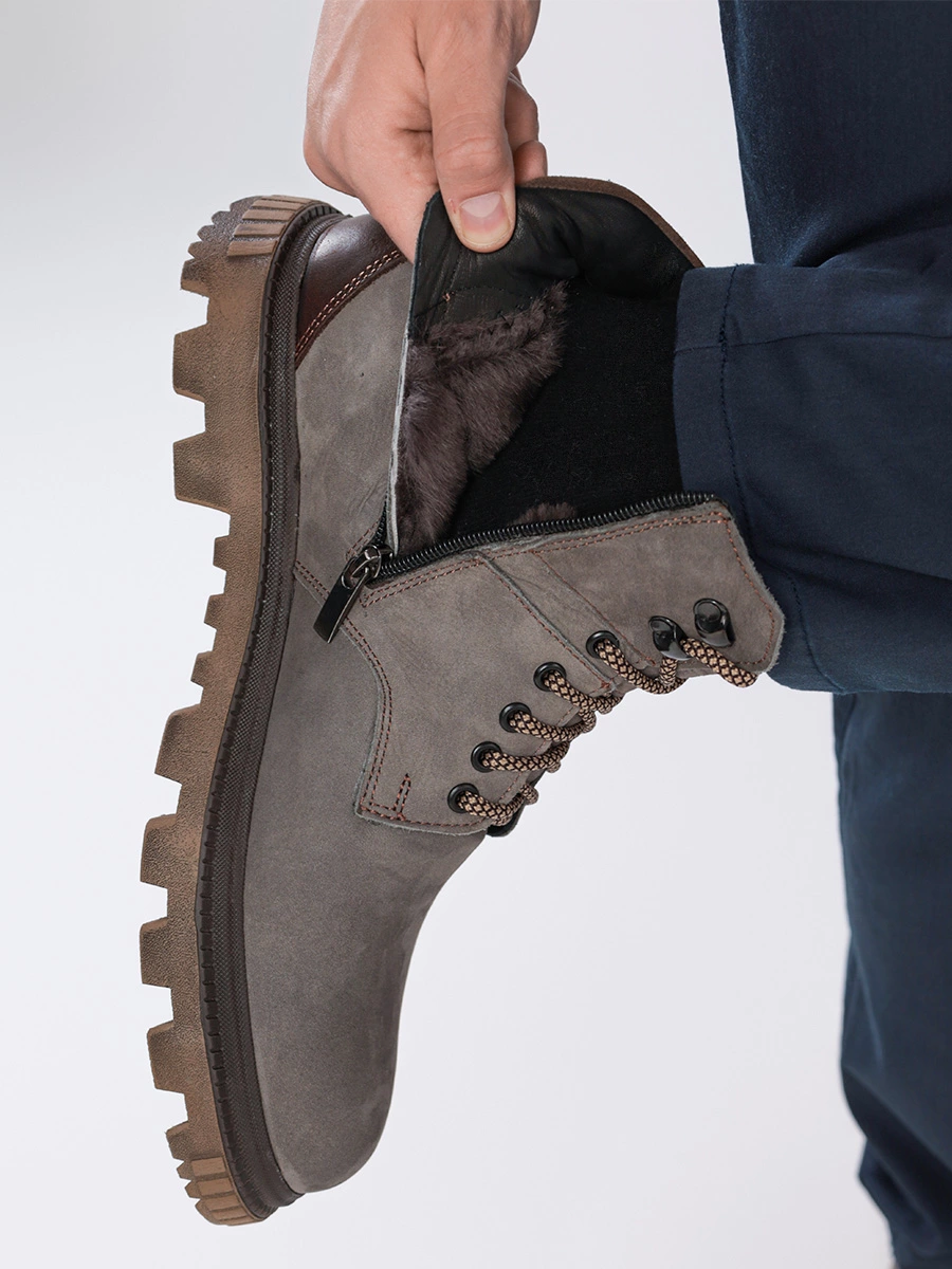 Ботинки-дерби серого цвета с рельефным протектором
